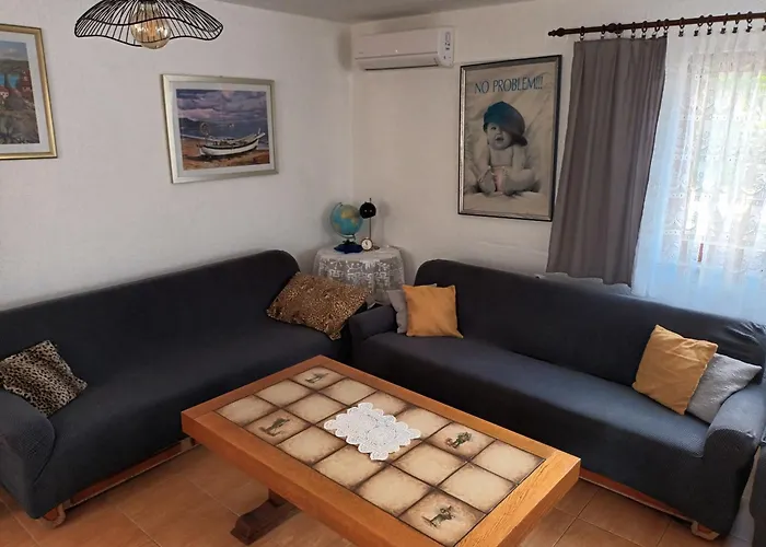 Barbie דירה וודיצה